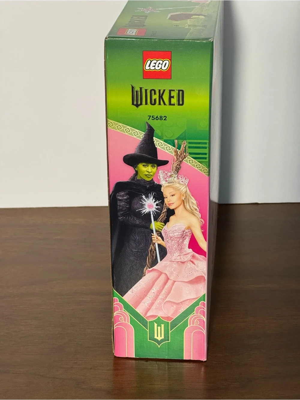 LEGO Wicked 75682 Elphaba & Glinda Figures New Sealed 558 Pieces